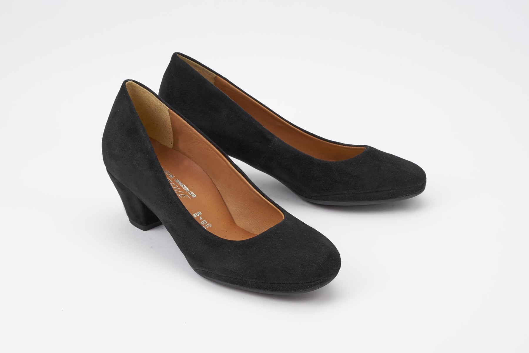 mephisto-black-paldi-velours-heels