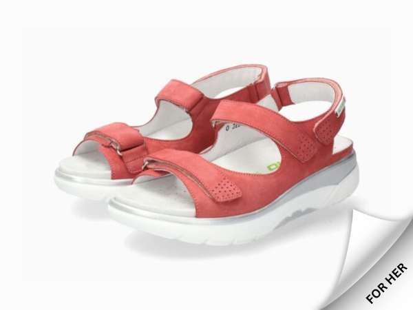 mephisto-blog-sandals-ss24-norine